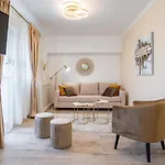 Style And View Center 4*